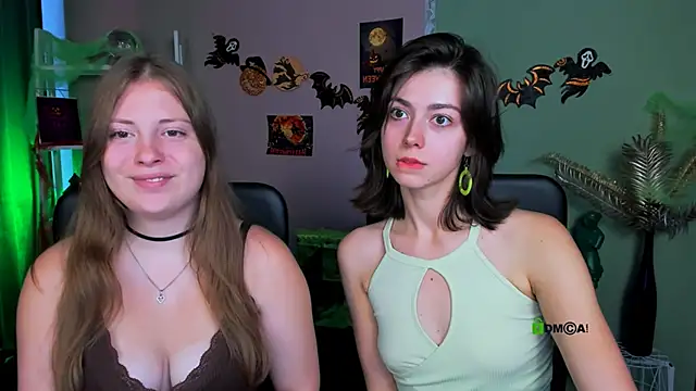 kitniss dreamy online show from October 28, 2025, 1:25 pm