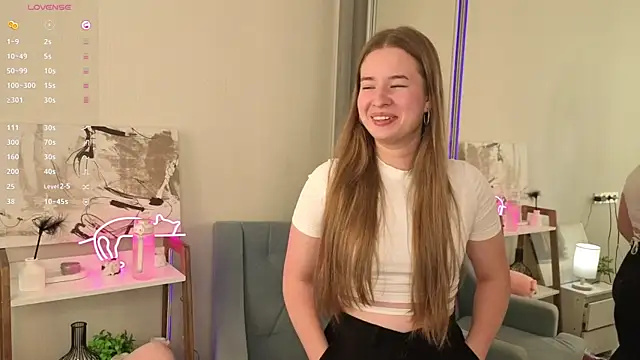 JenLottie online show from September 18, 2025, 1:24 pm