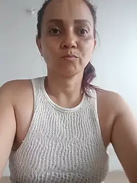 Amanda39 online show from May 26, 2026, 9:44 pm