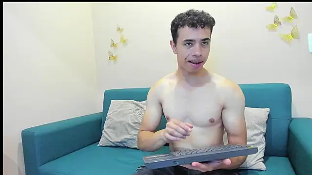 Muscle Scott online show from October 2, 2025, 12:12 pm