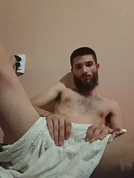 eetme827 online show from November 10, 2025, 1:04 am