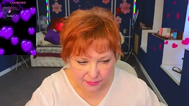 Kira Kenett online show from March 3, 2026, 6:52 am