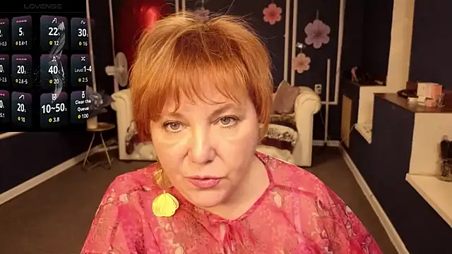 Snapshot of Kira_Kenett chatting on May 13, 2026, 5:10 pm Kira Kenett online show from May 13, 2026, 5:10 pm