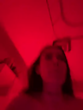 valentinalamont online show from November 18, 2025, 7:40 pm