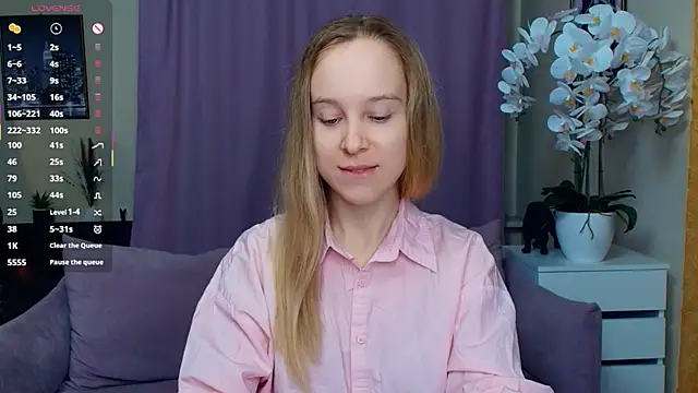 SoonMoor online show from April 11, 2026, 6:34 pm