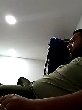 angelitocalientico online show from October 1, 2025, 2:39 am