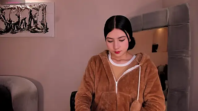 LaurentConnor online show from November 15, 2025, 3:15 am