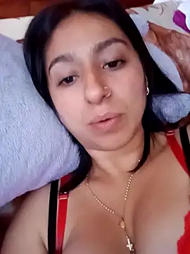 KARINABELTRAL online show from September 22, 2025, 2:19 pm
