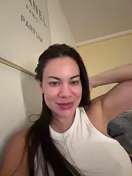 SweetMeiiii online show from September 9, 2025, 8:19 pm