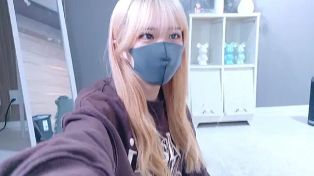 Una chan  online show from October 23, 2025, 12:32 am