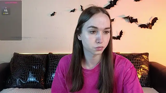 Angeel Kate online show from November 13, 2025, 4:44 am