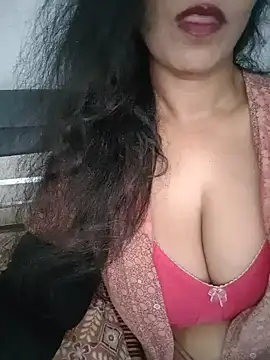 Snapshot of Deepa_Sharma143 chatting on June 5, 2026, 1:34 am Deepa Sharma143 online show from June 5, 2026, 1:34 am