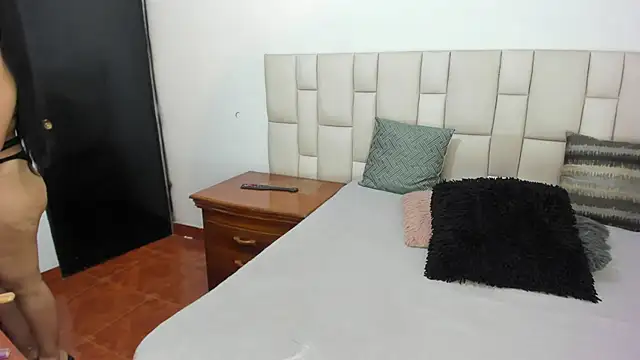 BiancaMoreti online show from April 9, 2026, 3:39 pm