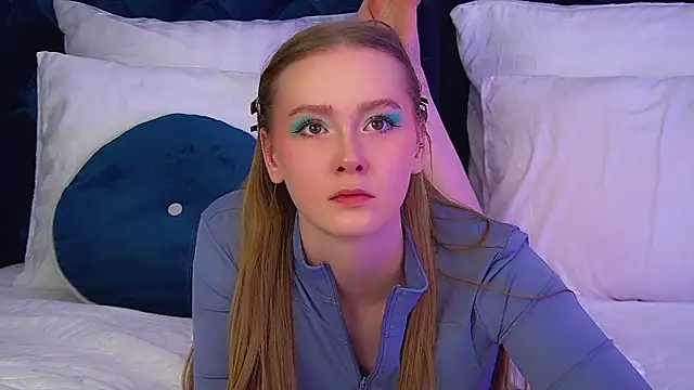 AgataFoxley online show from March 10, 2026, 6:40 am