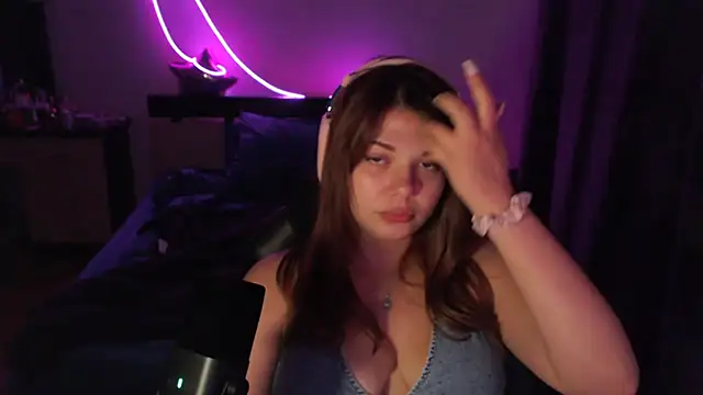 Snapshot of NutsGilmore chatting on October 18, 2025, 2:29 pm NutsGilmore online show from October 18, 2025, 2:29 pm