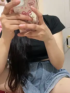  sury00  online show from October 5, 2025, 12:25 pm