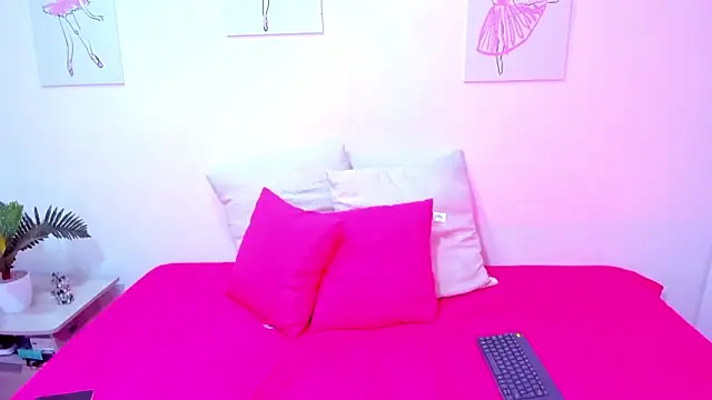 Hill Brownie online show from October 21, 2025, 11:44 am