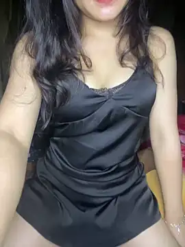 Thu-xinh003 online show from September 14, 2025, 4:11 am