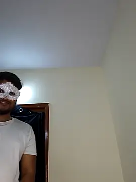 Family02 online show from September 22, 2025, 3:25 pm