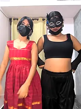 Family02 online show from February 10, 2026, 6:56 pm