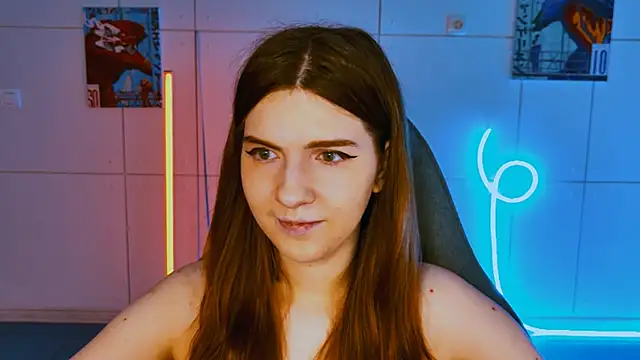 AliceCUNTach online show from September 28, 2025, 5:13 am