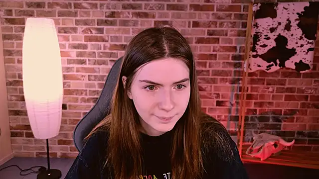 AliceCUNTach online show from November 6, 2025, 5:08 am