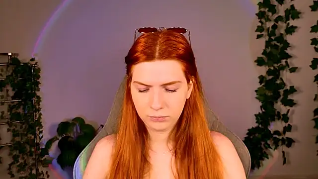 Snapshot of AliceCUNTach chatting on May 9, 2026, 5:12 am AliceCUNTach online show from May 9, 2026, 5:12 am