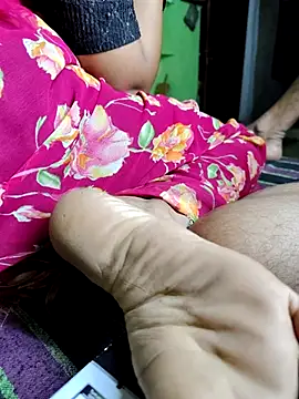 Hot lali 555 online show from October 14, 2025, 3:46 pm