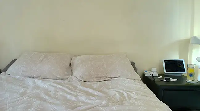 aussiepeaches online show from January 7, 2025, 1:28 am