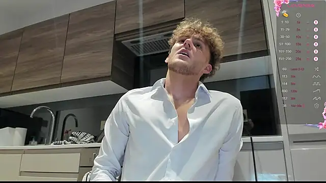 DominantAlex18 online show from December 21, 2025, 9:33 pm