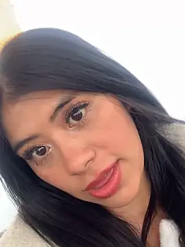 Adele Pinkk online show from October 1, 2025, 2:12 pm