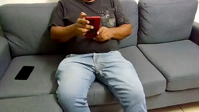 Snapshot of HomHot47 chatting on January 18, 2026, 9:51 pm HomHot47 online show from January 18, 2026, 9:51 pm