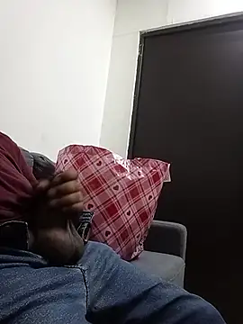 Snapshot of HomHot47 chatting on February 11, 2026, 3:11 am HomHot47 online show from February 11, 2026, 3:11 am