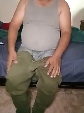 Snapshot of HomHot47 chatting on April 11, 2026, 3:38 pm HomHot47 online show from April 11, 2026, 3:38 pm