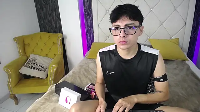 SamuFOXXX online show from September 30, 2025, 8:36 pm