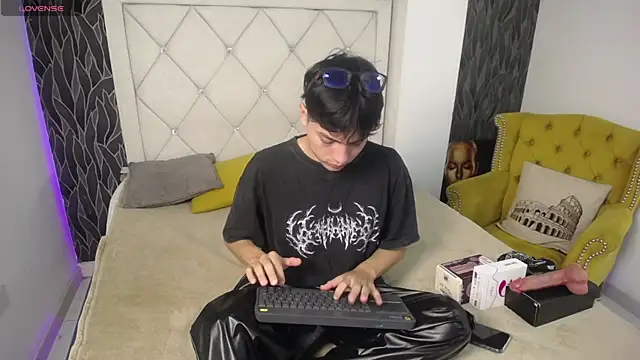 SamuFOXXX online show from October 6, 2025, 8:06 pm