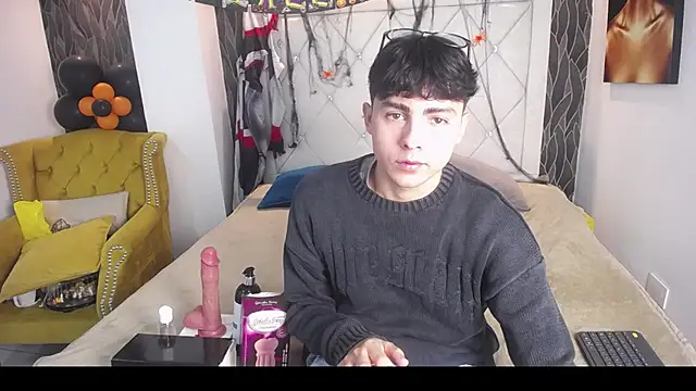 SamuFOXXX online show from October 25, 2025, 8:47 pm