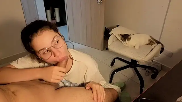 0ne 0f 0ne online show from December 2, 2025, 3:01 am