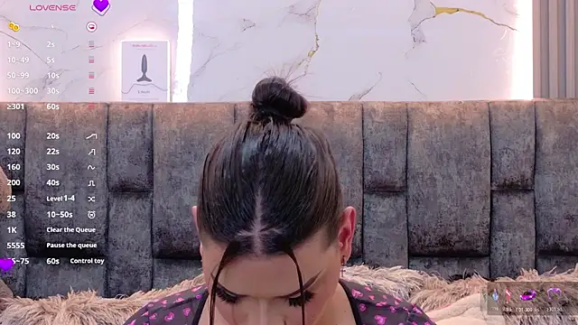 Ava Cristi online show from December 21, 2025, 3:52 pm