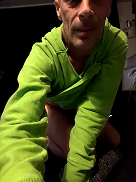 nolliebollieeeeeee online show from October 16, 2025, 8:10 pm