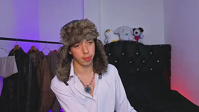 Otter Star online show from September 13, 2025, 3:06 am