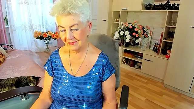 HotandMature online show from March 25, 2026, 9:37 am