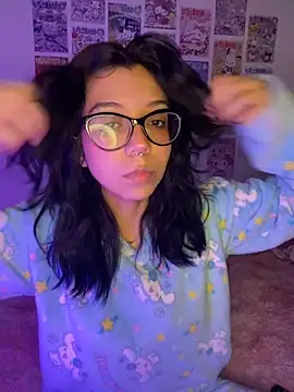 Valen-Foxx online show from October 28, 2025, 7:38 pm