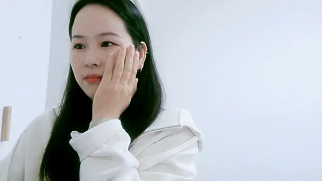 HY-21 online show from October 29, 2025, 2:47 am