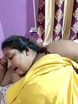 hotbhabhi011 online show from March 31, 2026, 1:33 pm