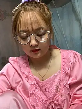 July-y online show from October 6, 2025, 2:53 am