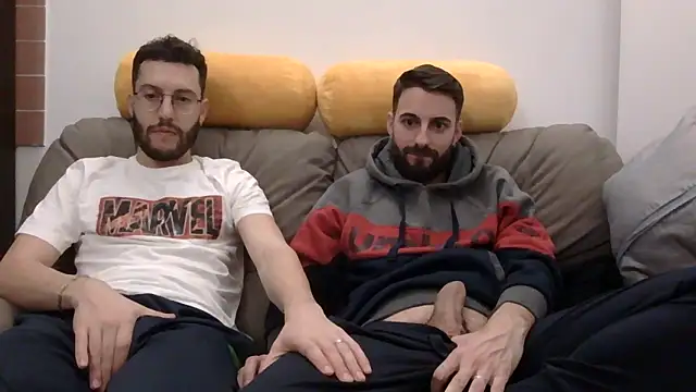 Amicisegreti online show from February 24, 2026, 8:40 pm