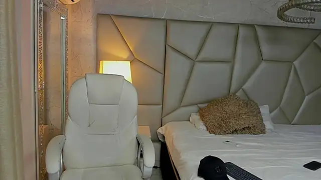 adrian ray online show from October 4, 2025, 11:52 am