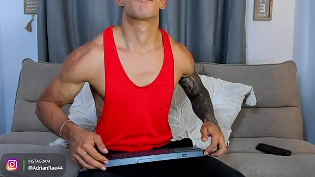 Snapshot of adrian_ray chatting on May 27, 2026, 5:43 pm adrian ray online show from May 27, 2026, 5:43 pm