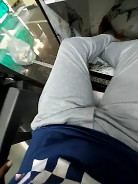 mommylover5 online show from October 1, 2025, 11:38 am